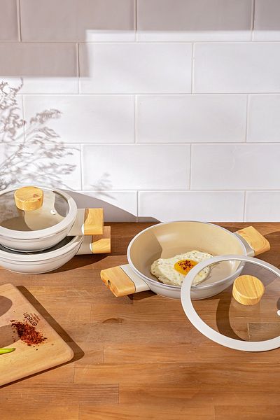 Emsan 6 Piece Cream Swiss Crystal Pan Set