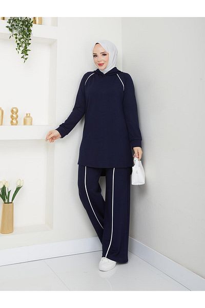 Moda Krash Moal Sports Suit with Hood Detail