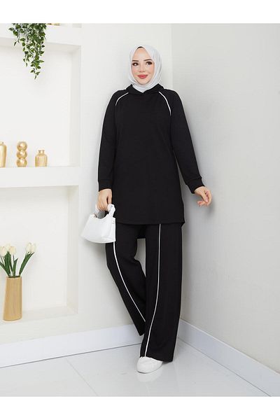 Moda Krash Moal Sports Suit with Hood Detail