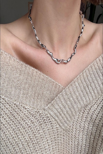 DEMOKAN قلادة نسائية سلسلة خاصة غير منتظمة شريط غير تشويه قلادة