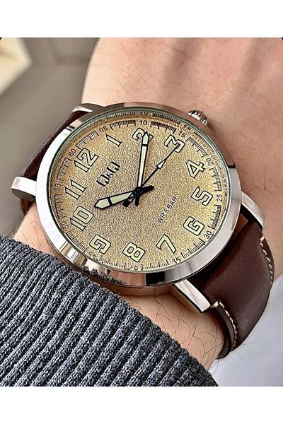 Q&Q Men's Leather Cord Wristwatch