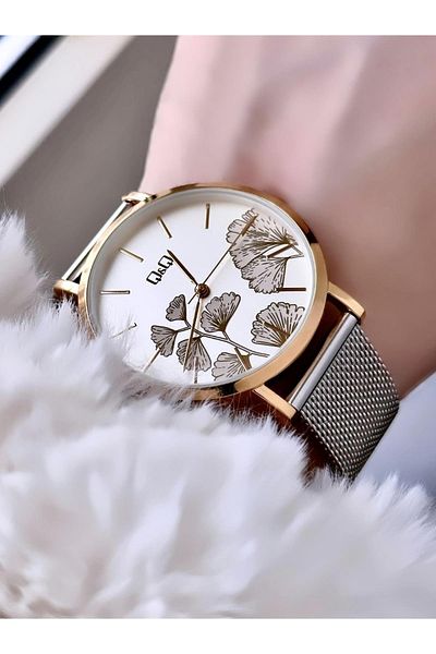Q&Q Women's Straw Cord Wristwatch