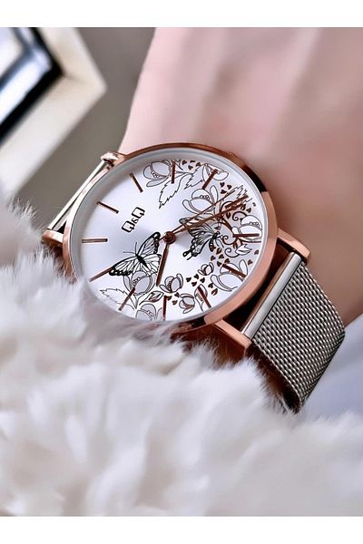 Q&Q Women's Straw Cord Wristwatch