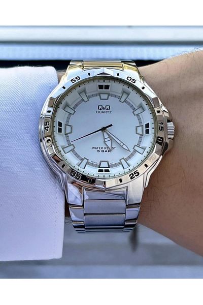 Q&Q Men's Metal Cord Wristwatch