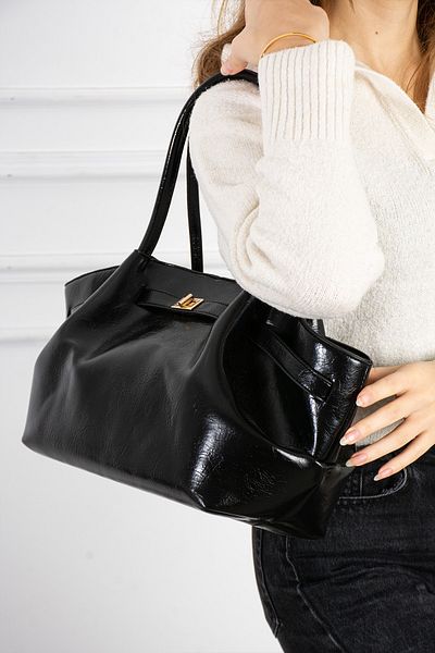 HONEY BAG Sahra Premium Μαύρη γυναικεία τσάντα χεριών και ώμου με ειδικά αξεσουάρ κλειδαριάς