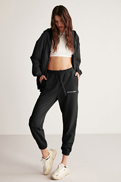 GRIMELANGE CARROLINE Kadın Nakış İşlemeli Relaxed Dar Paça Organik Pamuk Siyah Eşofman Altı