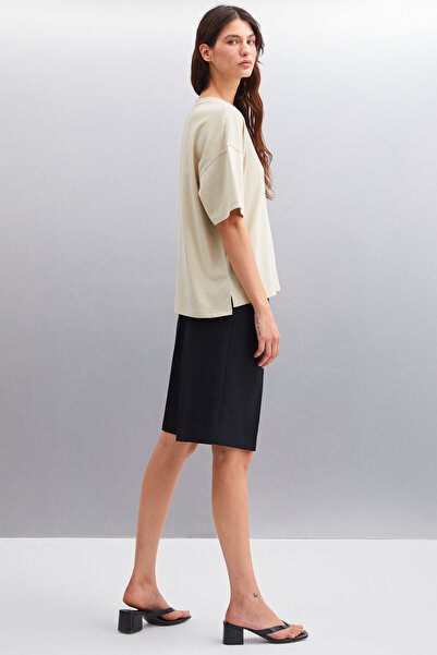 GRIMELANGE Γυναικεία Jemmy - Μπεζ Basic Single Jersey Woven T-shirt από 100% οργανικό βαμβάκι