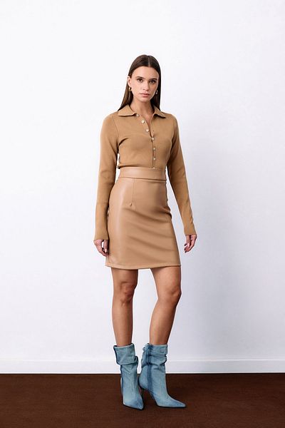 Sateen Fusta din piele cu ridicare - Camel