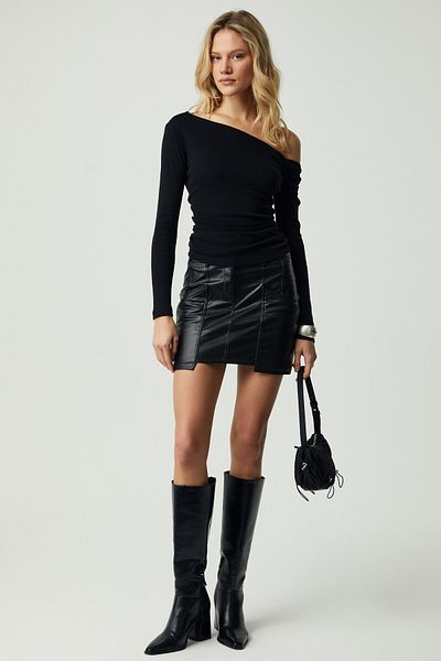 GRIMELANGE SISSI Damen-Bluse aus Lycra mit asymmetrischem Ausschnitt aus Bio-Baumwolle und flexiblem Stoff in Schwarz