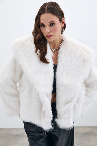 Sateen Collared Fur - Ecru