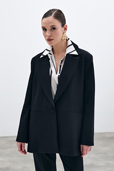 Sateen Μπροστινό μακρύ μπουφάν με ένα κουμπί - Μαύρο