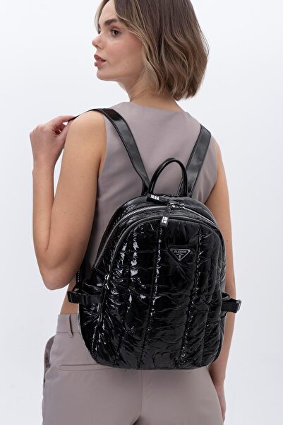 Matthew Cox Byn1060 Backpack Patent Leather Black