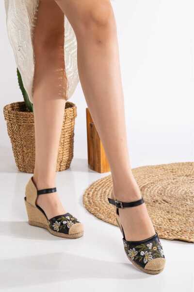 can feta papatya baskılı ital malzeme hasır detaylı sıyah dolgu topuklu ayakkabı