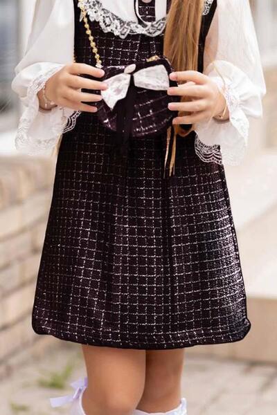 Riccotarz Kız Çocuk Kol Uçları ve Göğsü Dantel İşlemeli Triko Siyah Elbise