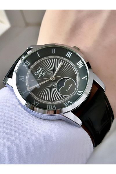 Q&Q Men's Leather Cord Wristwatch