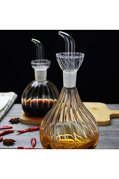 Qerhome Chubby Striped Borosilicate Glass Oil Bowl 900 ml 1 Piece