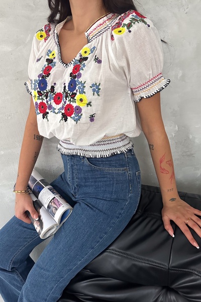 FEMELLE Bluză de damă din bumbac brodat cu flori albe