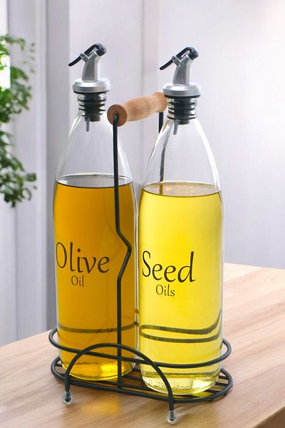 Digithome Aura Set of 2 Black Oil Pots with Wooden Handle - Metal Stand, Label, 1000ml Cys-19