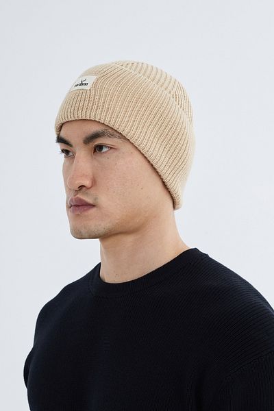 Nordbron Stretchy and Soft Cream Unisex Knitwear - Double Layer, Patterned Beret Model