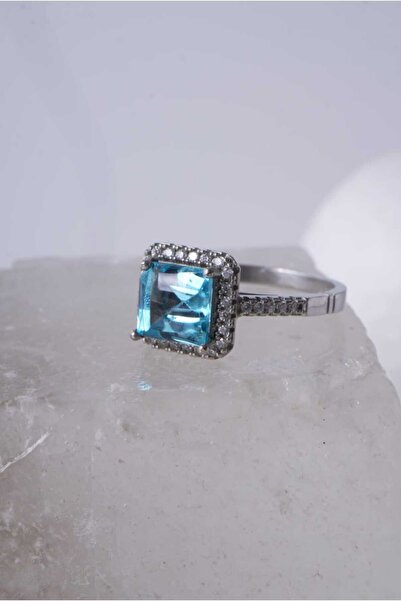 Aksesuaring 8*8mm Blue Topaz Gümüş Yüzük