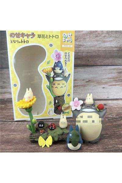 Choice White 2024 New Anime Figure Mini Statue Cute Toys Room Ornaments Kawaii Pvc Figures Assembled Toy Gi
