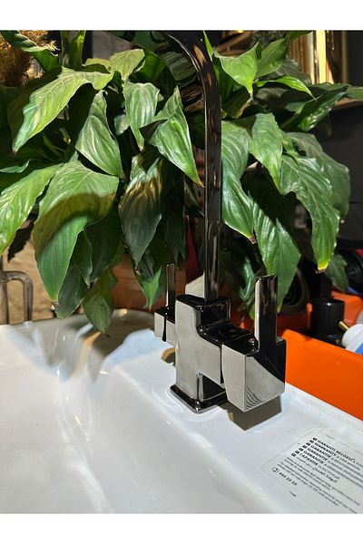 İSAOĞLU YAPI Smoked Gray Square Brass - Purified Kitchen Faucet