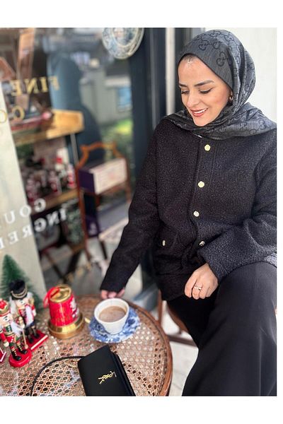 Aselim Hijap Moda سترة تيدي سوداء بتفاصيل ذهبية مقاس كبير، بدلة مزدوجة أنيقة وحديثة