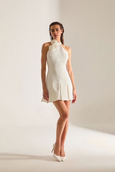 BETTY & SAM Sante Rose Detail White Mini Dress with Volan