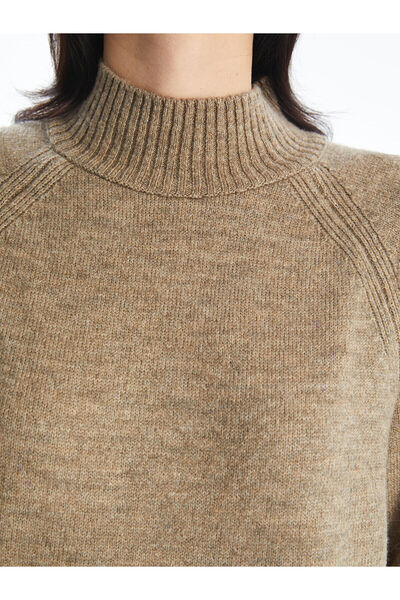 LC Waikiki Bej Dik Yaka Düz Oversize Kadın Triko Tunik