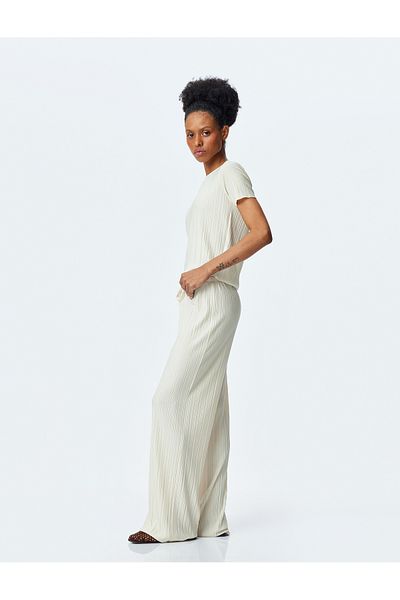 Koton Comfortable Fit Wide Leg Pleated Trousers with Tie Waist
