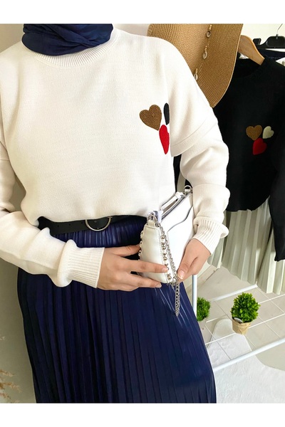 AYZEY Sweater with 3 Hearts