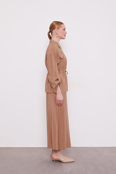 Levidor Camel Waist Gather Detail Skirt Suit