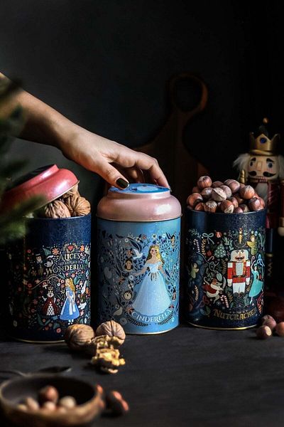 Hesaplı Kasa Round Metal Storage Container Set, Fairytales Named 3 Pieces 10.5X15 cm Size 1.1 Lt Capacity
