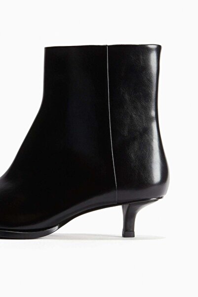 H&M Pointed ankle boots