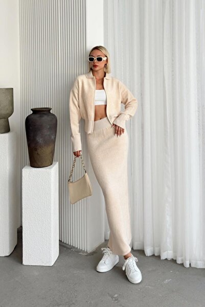 Olcay BÉZS kötöttáru szett - cipzárral és bordázott szoknyával 9240-TK