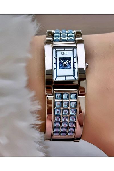 Q&Q Women's Metal Cord Wristwatch
