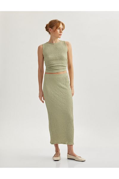 Koton Maieu cu decolteu rotund cu textura slim fit