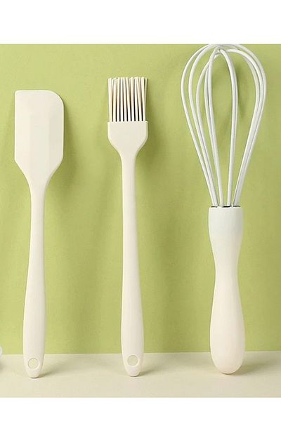 Qerhome 3-Piece Silicone Practical Cake Dessert Making Set (Beater-Brush-Spatula) Cream