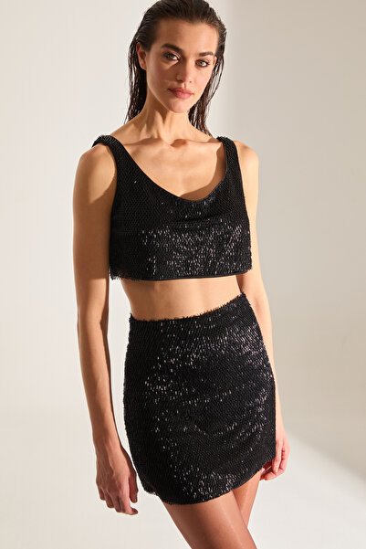 BETTY & SAM AYA BONCUKLU SİYAH BLUZ