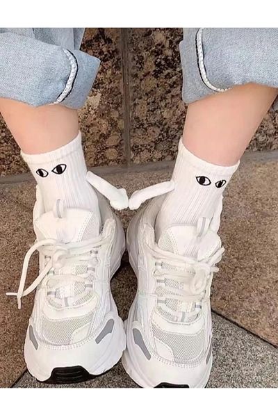 Deray 1 Pair of Tennis Socks with Magnetic Hand Holding