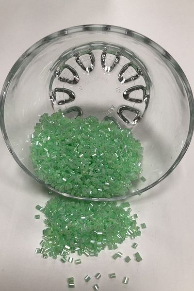 Hayalperest boncuk Μαλακό πράσινο χάντρες κοπής (2-2,5 mm)