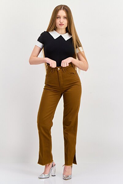 WRANGLER Women Regular Fit Mid Rise Straight Leg No Stretch Jeans, Brown