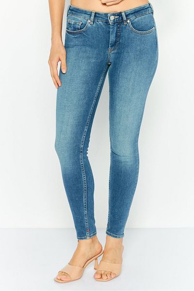 Scotch & Soda Women Skinny Fit Mid Rise Washed Stretchable Straight Leg Denim, Blue