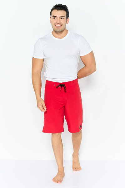 Quiksilver شورت سباحة رجالي سادة، أحمر