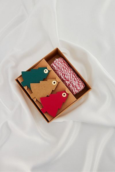 Muy Mucho Pack Label Shapes, Red and Green and Brown