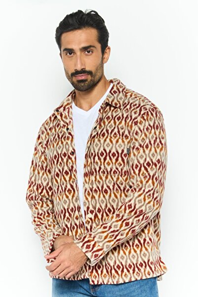 Hurley قميص رجالي بطباعة كاملة بأكمام طويلة وياقة منسدلة، لون بيج