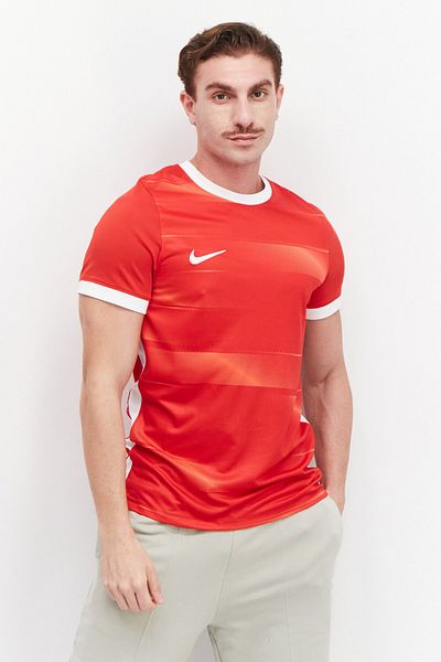 Nike Men Sportswear Fit Training T-shirt, Red