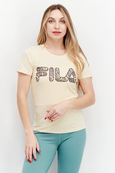 Fila تي شيرت نسائي رياضي مناسب للخارج بشعار العلامة التجارية، بيج