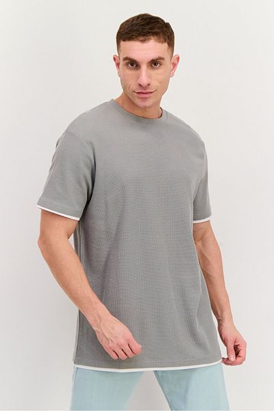 Threadbare تي شيرت رجالي منقوش بأكمام قصيرة ورقبة دائرية، رمادي