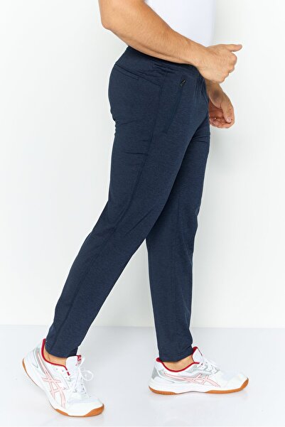 SKECHERS Men Sportswear Fit Outdoor Sweatpants, Navy